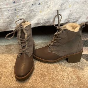 Madewell Lace Up Leather and Suede Boots Shearling Lined